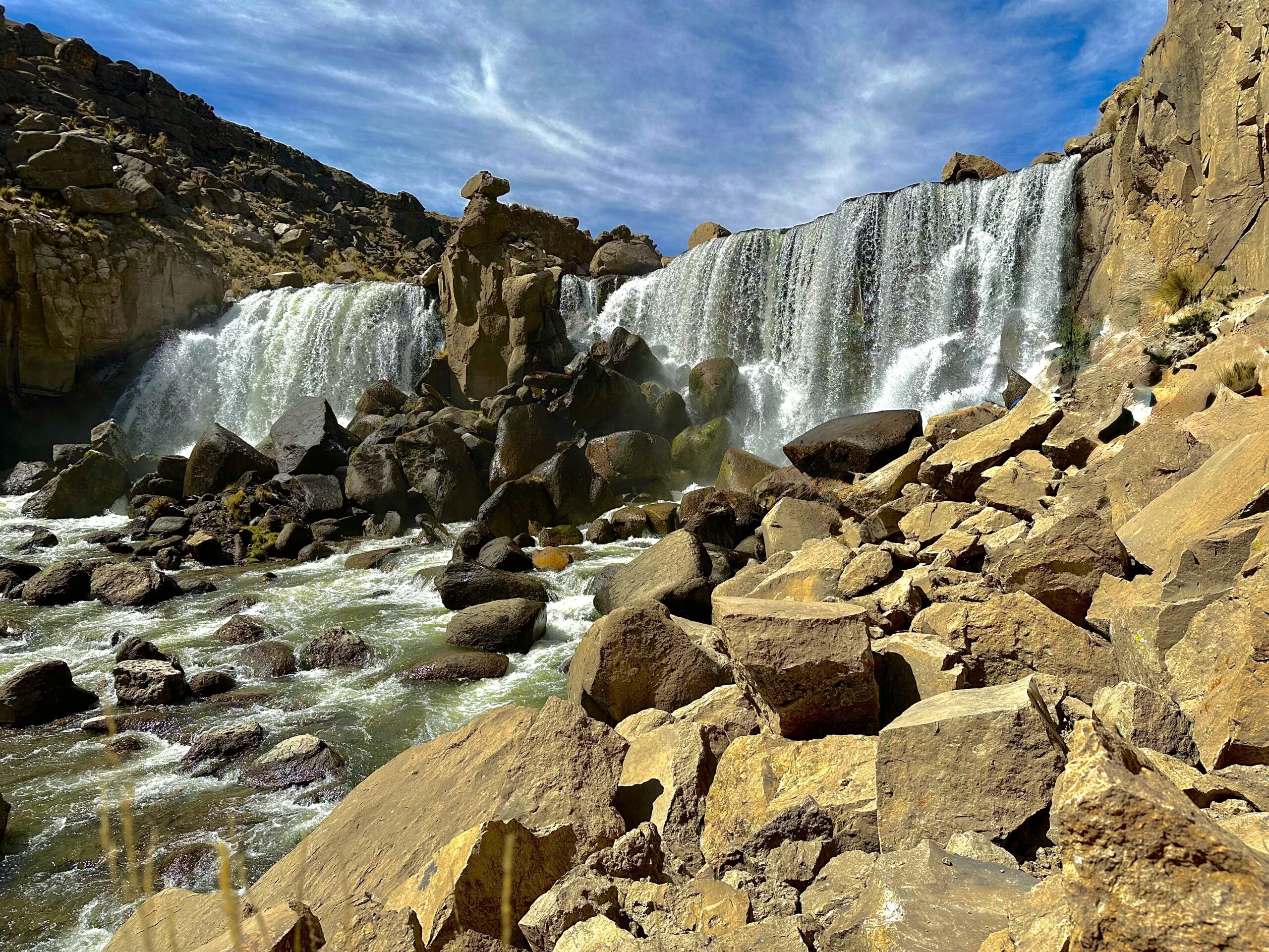 Arequipa: Pillones waterfalls and Puruña’s Stone Forest Walk
